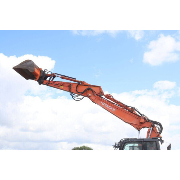 2018 Hitachi ZX140W-6-47960383