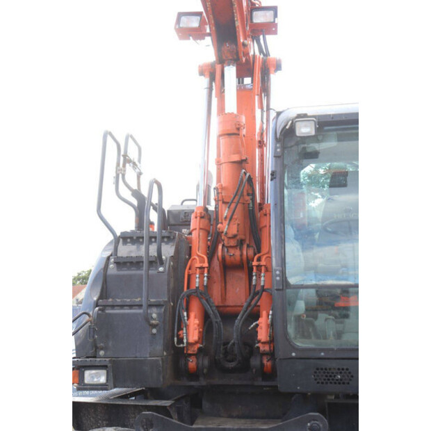 2018 Hitachi ZX140W-6-47960384