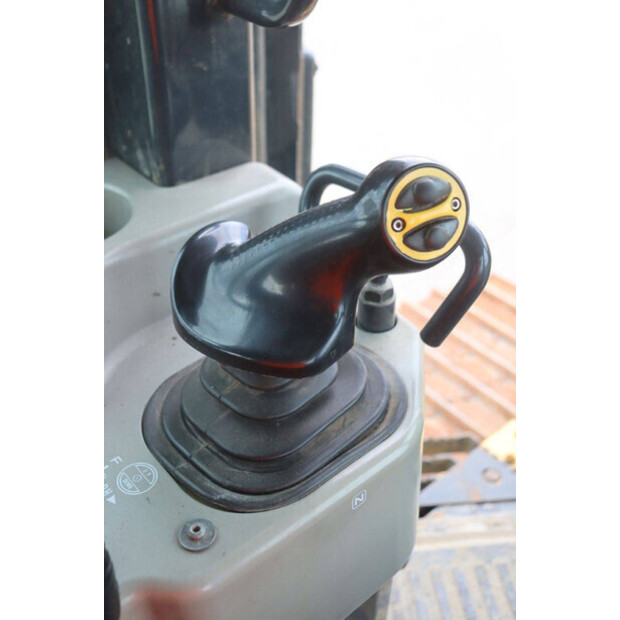 2016 Komatsu D61PXI-24-47960462