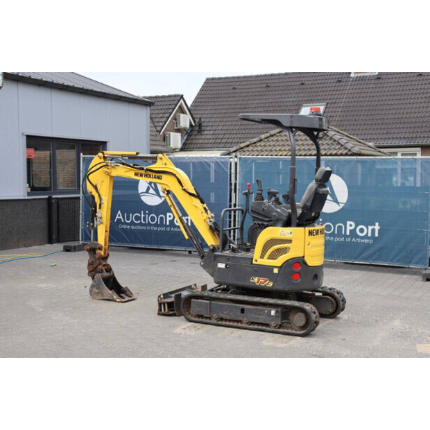 2021 New Holland E17C-47960624