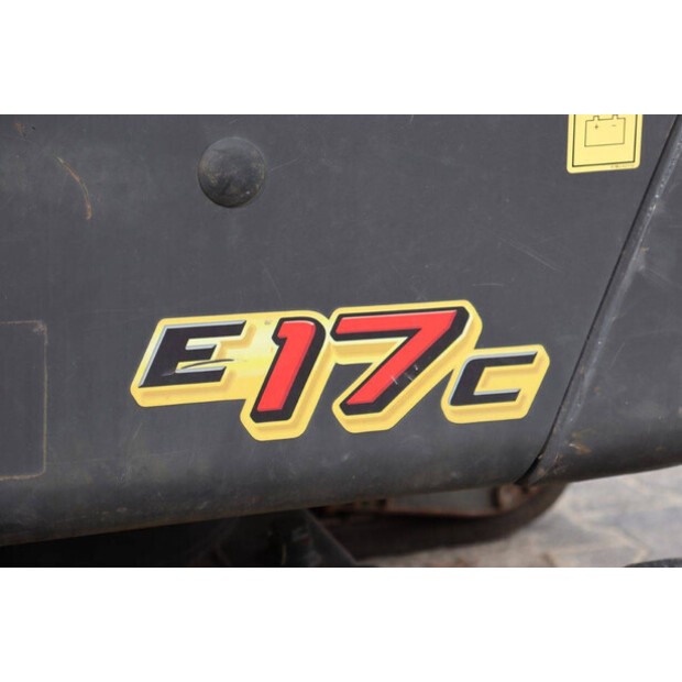 2021 New Holland E17C-47960647