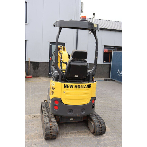 2021 New Holland E17C-47960648