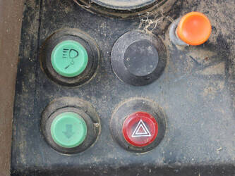 1983-massey-ferguson-2640-47960716
