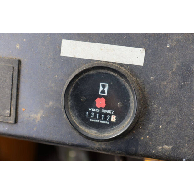 فولفو L160-47960834