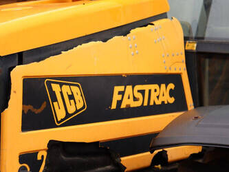 2005-jcb-fastrac-2135-47960878