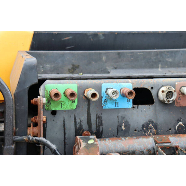 2005 JCB FASTRAC 2135-47960887