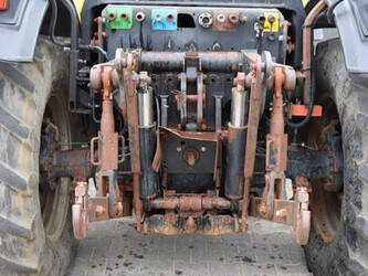 2005-jcb-fastrac-2135-47960890