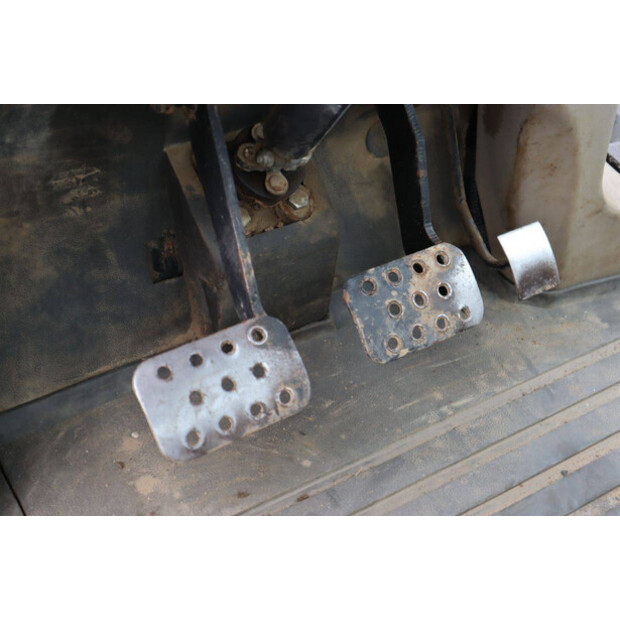 2005 JCB FASTRAC 2135-47960900