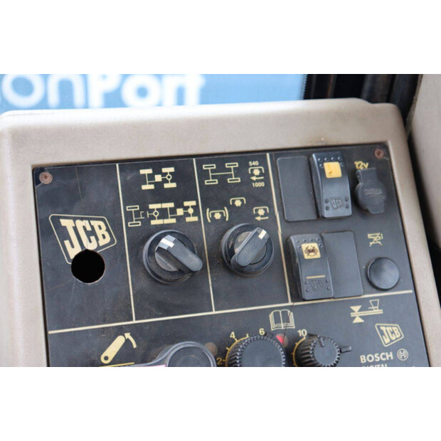 2005 JCB FASTRAC 2135-47960902
