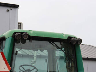 2011-john-deere-6820-47960943
