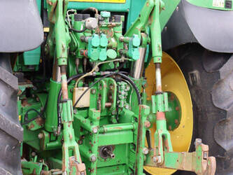 2011-john-deere-6820-47960945
