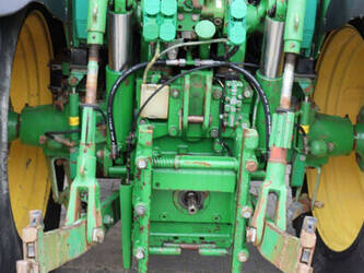 2011-john-deere-6820-47960948