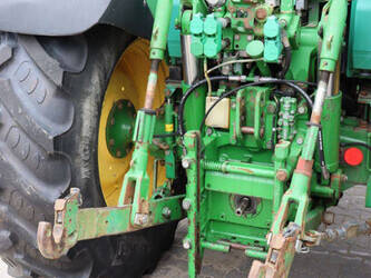 2011-john-deere-6820-47960949