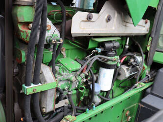 2011-john-deere-6820-47960951