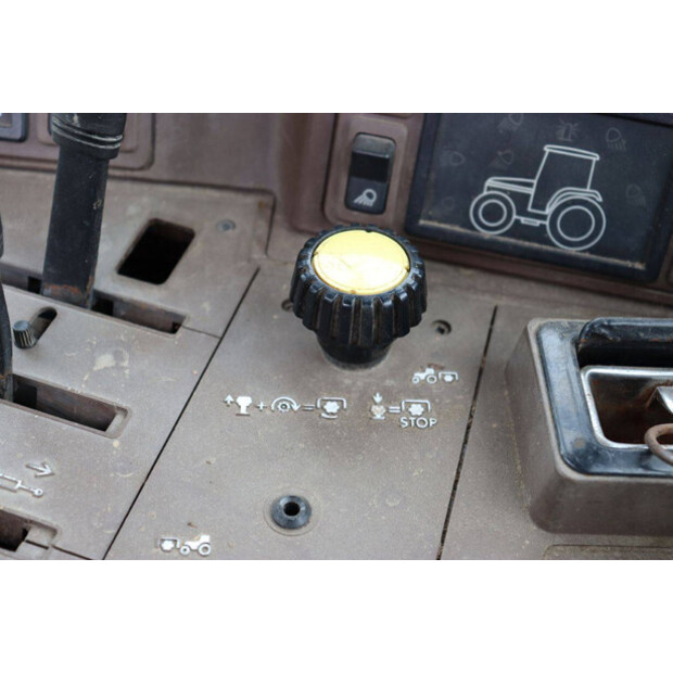 2011 JOHN DEERE 6820-47960966