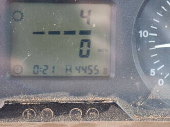 2011-john-deere-6820-47960975