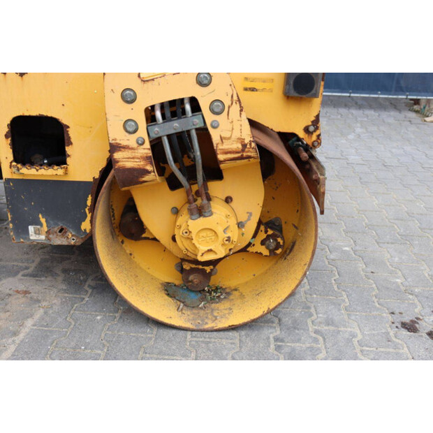 2015 فولفو DD25W-47961056