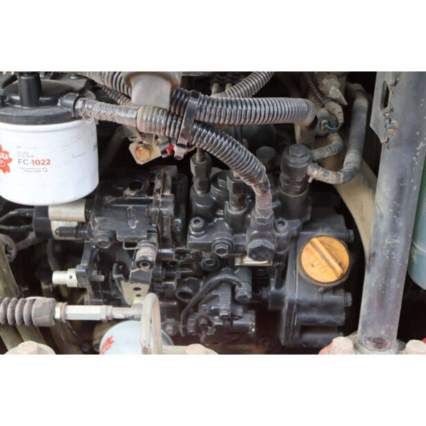 2018 TAKEUCHI TB225-47961371