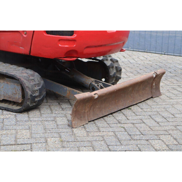 2018 TAKEUCHI TB225-47961389