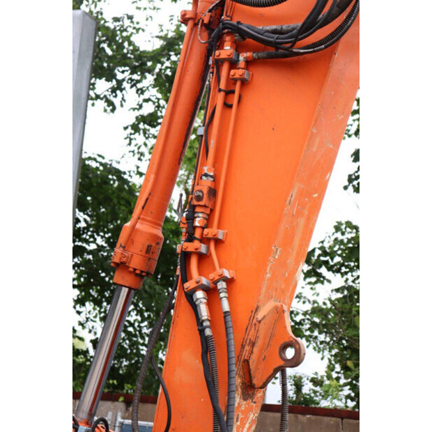 2009 Hitachi ZX140W-3-47961453