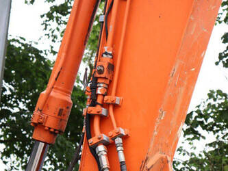 2009-hitachi-zx140w-3-1464866-47961453