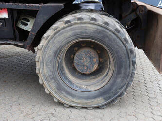 2009-hitachi-zx140w-3-1464866-47961462