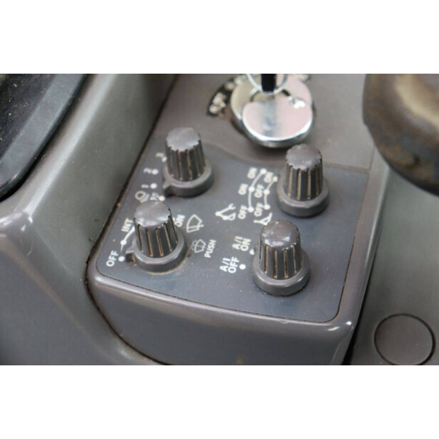 2009 Hitachi ZX140W-3-47961481