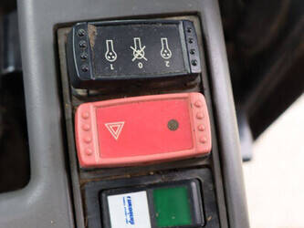 2009-hitachi-zx140w-3-1464866-47961485
