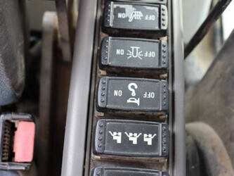 2009-hitachi-zx140w-3-1464866-47961486