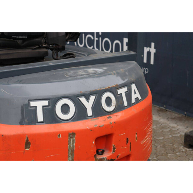 2018 Toyota 8FBMKT30-47961604
