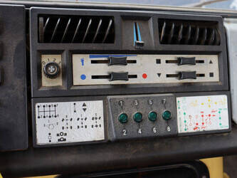1982-mercedes-benz-unimog-u1000-47961743