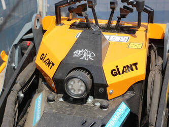 2026-giant-gs950t-47961955