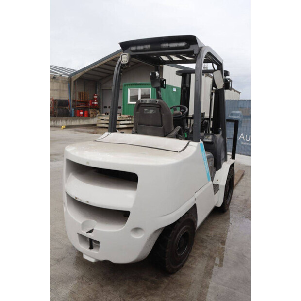 2017 يونيكاريرز FHD35T5S-47962679