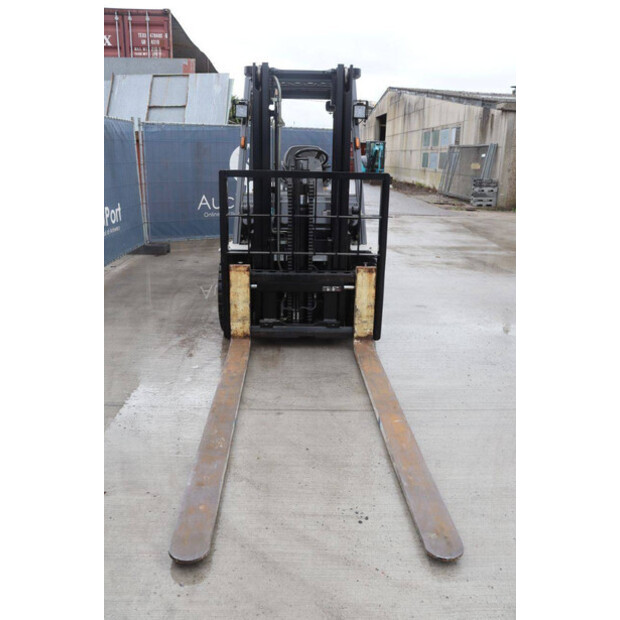 2017 يونيكاريرز FHD35T5S-47962681
