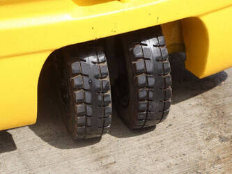 2011-komatsu-fb15m-12-1464906-47962783