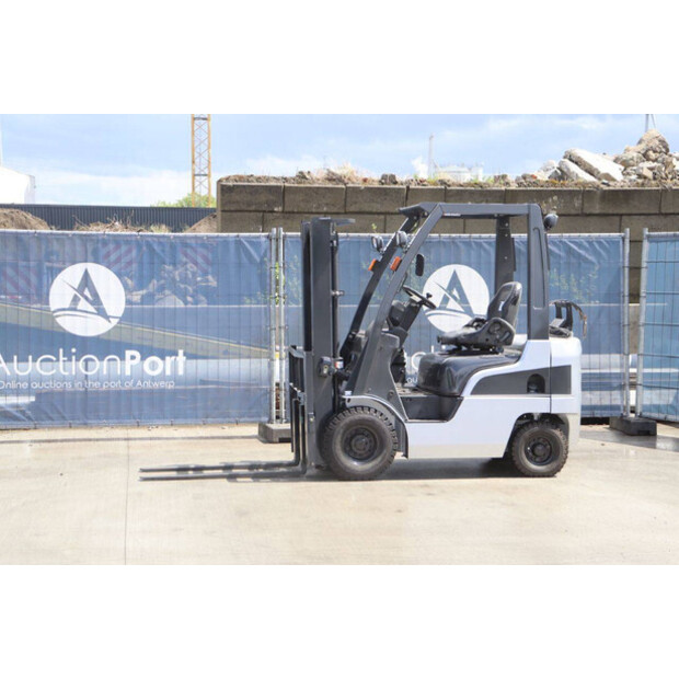 2009 NISSAN EBT-P1F1-47963049
