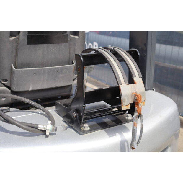 2009 NISSAN EBT-P1F1-47963065