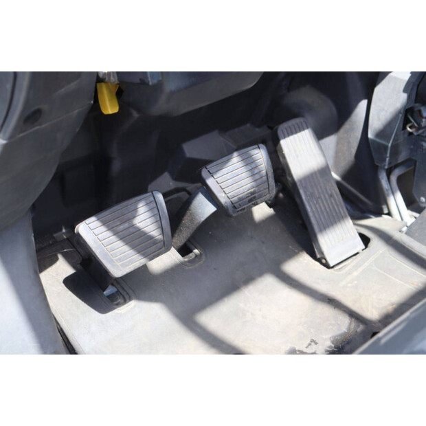 2009 NISSAN EBT-P1F1-47963070
