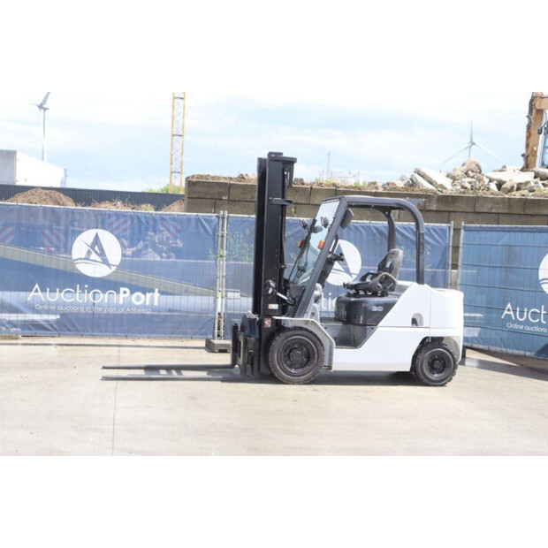 2017 يونيكاريرز FHD20T5-47963086