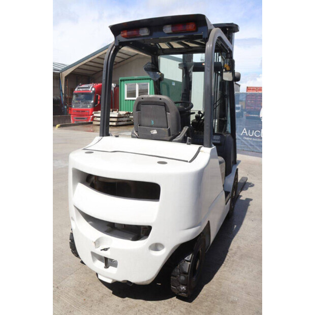 2017 يونيكاريرز FHD20T5-47963091