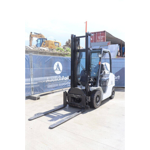 2017 يونيكاريرز FHD20T5-47963094