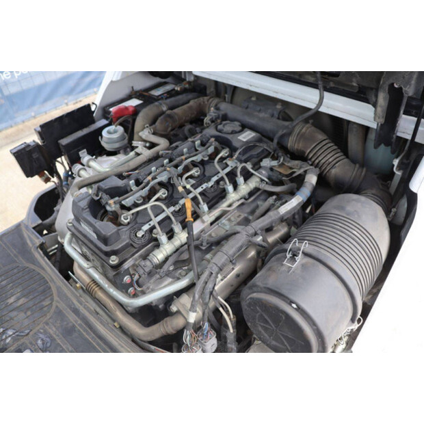 2017 يونيكاريرز FHD20T5-47963115