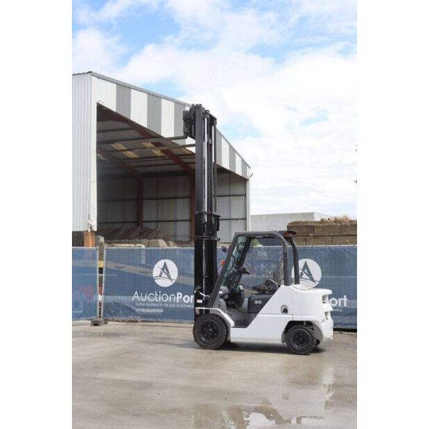 2017 يونيكاريرز FHD20T5-47963120