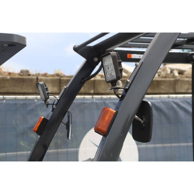 2013 NISSAN EBT-P1F2-47963135