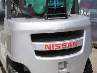 2013-nissan-ebt-p1f2-47963138
