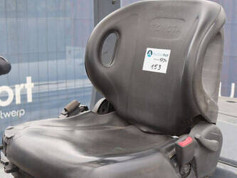 2015-toyota-02-8fdj35-47963246