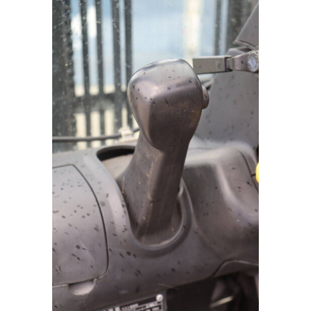 2016 UNICARRIERS FHD25T5/YDN-F185-47963287