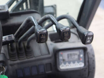 2016-unicarriers-fhd25t5-ydn-f185-47963292