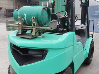 2004-mitsubishi-fg30t-47963383