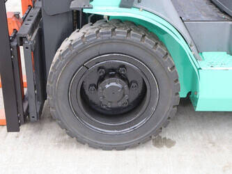 2004-mitsubishi-fg30t-47963390